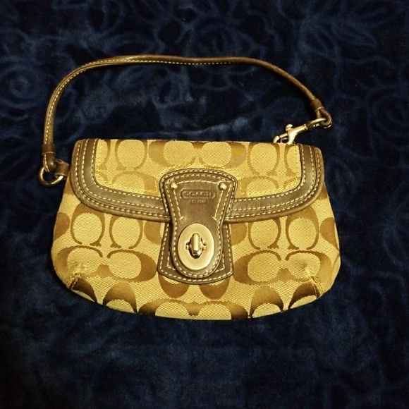Coach Wristlet set - Picture 2 of 7